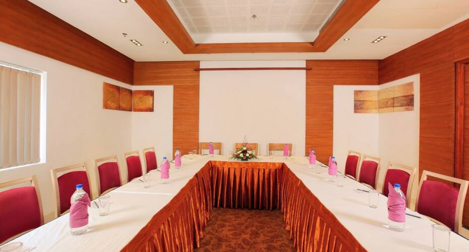 Biverah Hotel & Suites, Trivandrum 3